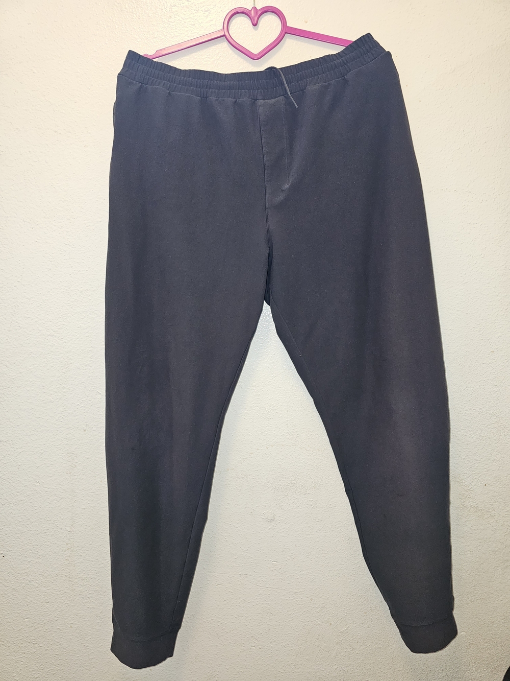 ALO Yoga Men's Grey Jogger Sweatpants